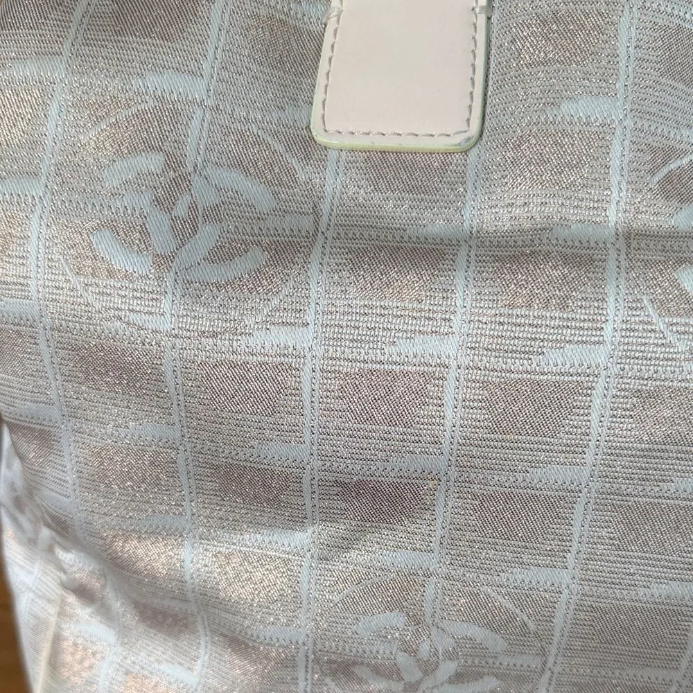 CHANEL Beige and Cream Tote Bag
